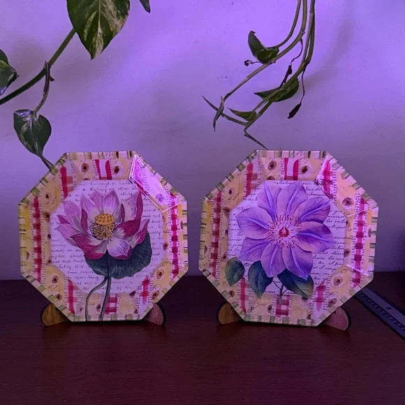 Early 20th Century Floral Decoupage Plates - set / 4